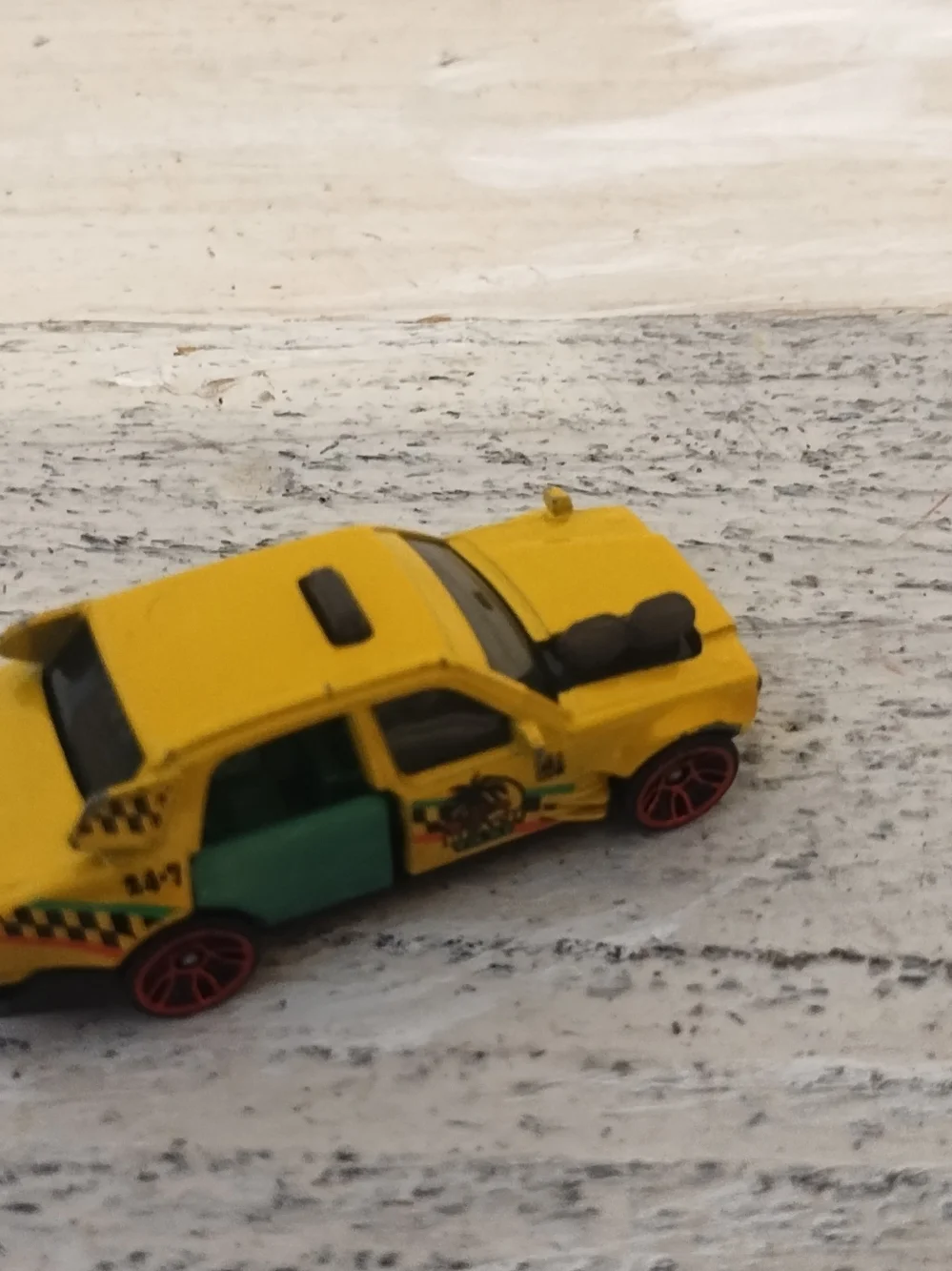 HW GETAWAYS Exclusive Time attaxi yellow beach taxi loose Hot Wheels die cast
